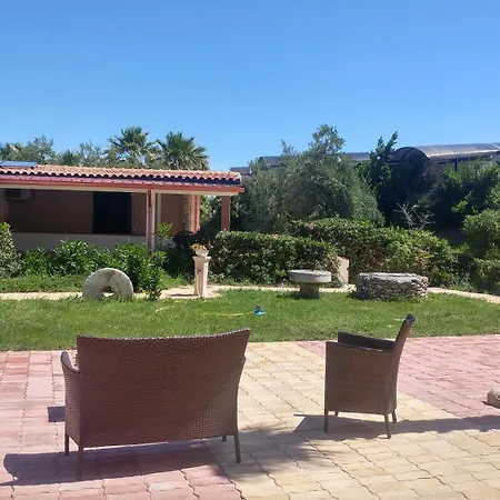 Appartamento Al Mare Con Piscina Rodi Garganico Exterior photo