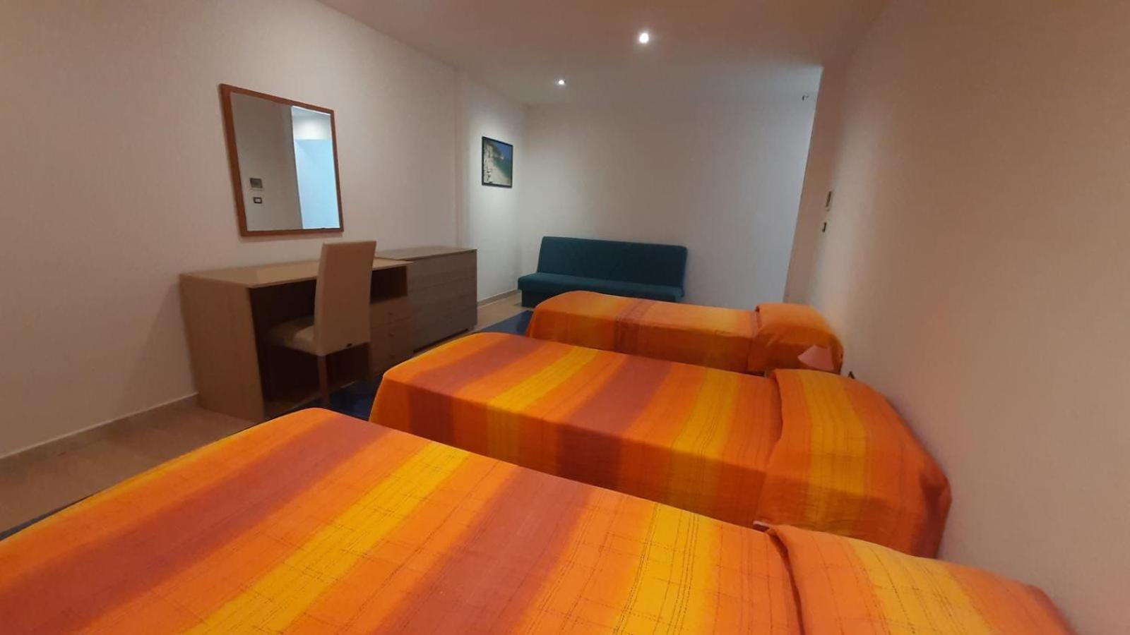 Al Mare Con Piscina Holiday home Rodi Garganico